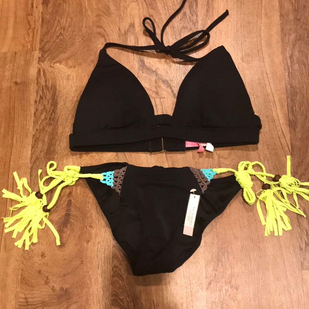 VS bikini